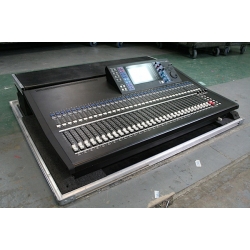 Yamaha LS9-32